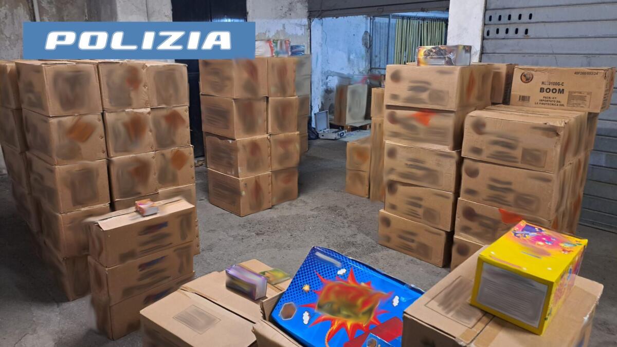 SCOPERTO DEPOSITO CON 2500 CHILI DI FUOCHI D’ARTIFICIO NEL GARAGE DI UN PALAZZO DI CATANIA: DUE DENUNCIATI - 