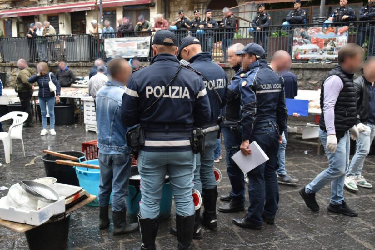 PESCHERIA DI CATANIA: SEQUESTRATI 600 KG DI PESCE - 
