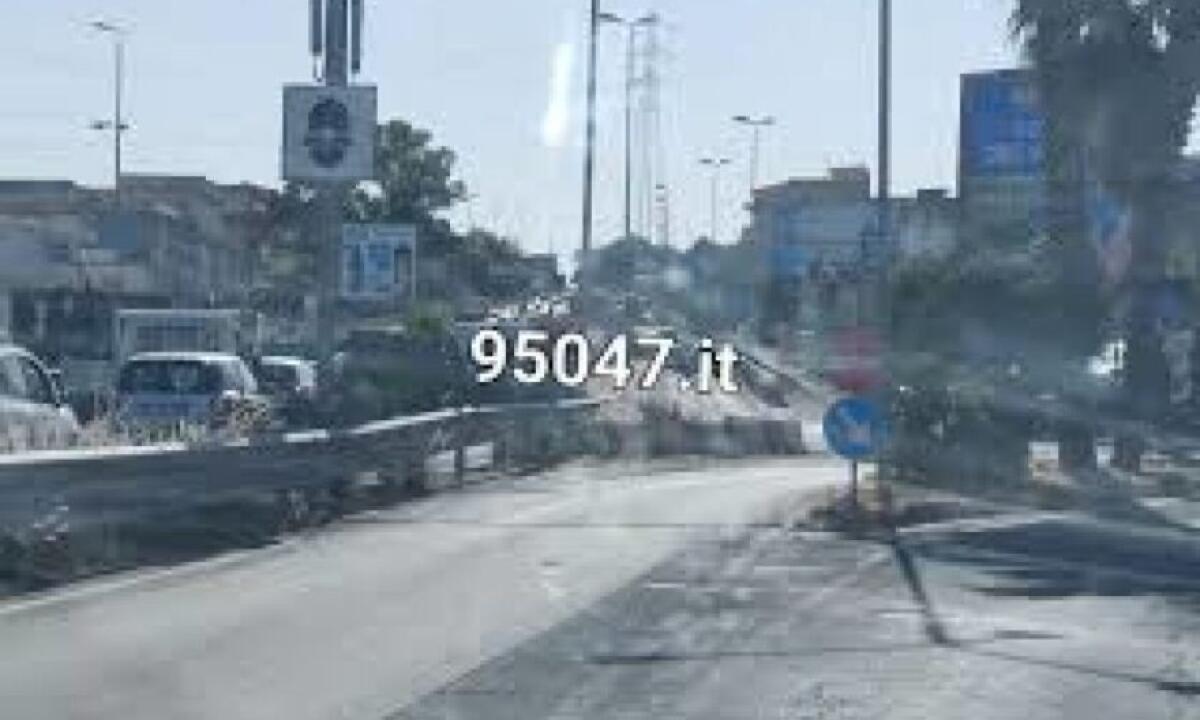 TRAFFICO IN TILT SULLA SUPERSTRADA 121 IN DIREZIONE PATERNÒ: LUNGHE CODE  A CAUSA DI LAVORI IN CORSO - 