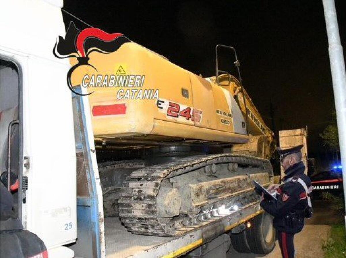 MOTTA SANT’ANASTASIA. POTENZIALE SPACCATA SVENTATA DAI CARABINIERI DELLA RADIOMOBILE DI PATERNÒ - 