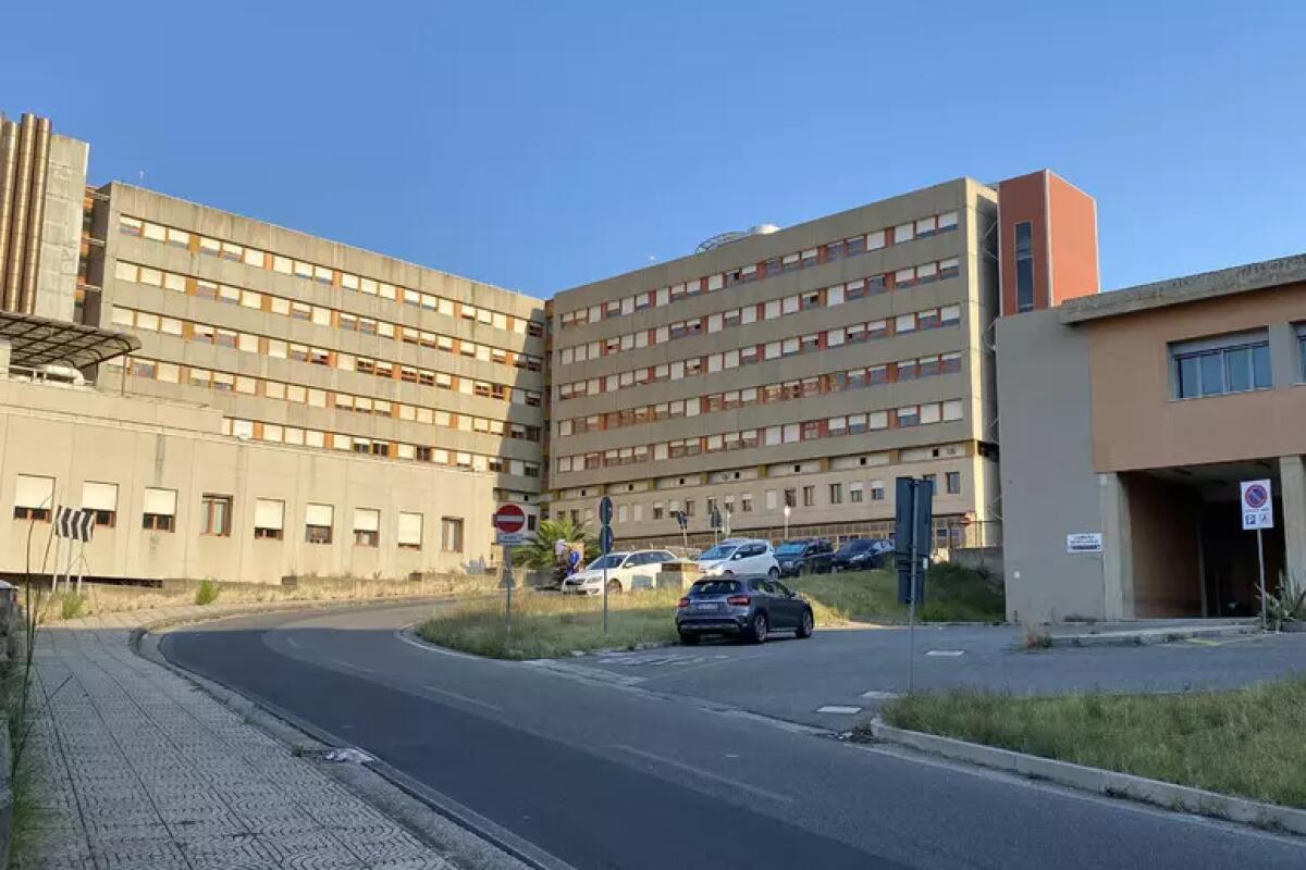 MORTI SOSPETTE A MESSINA, SEQUESTRATE DUE SALE OPERATORIE DELLA CARDIOCHIRURGIA DEL "PAPARDO" - 