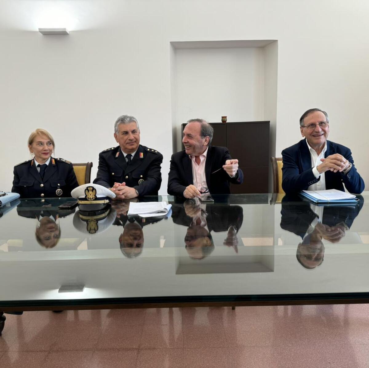 PATERNO': PRESENTATO IL PROGETTO DELLE STRISCE BLU, 1.078 STALLI DI SOSTA, CON 58 PARCOMETRI E NUOVI AUSILIARI DEL TRAFFICO - 