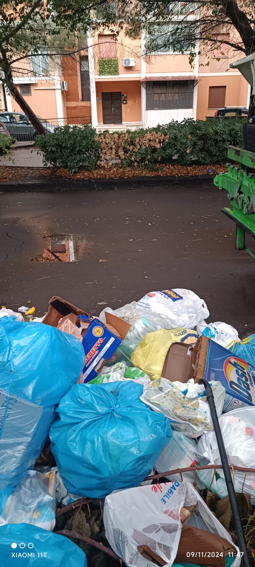 RISOLTO IL PROBLEMA DEL DEGRADO E DEI RIFIUTI SU VIALE KENNEDY: PRONTO INTERVENTO DEL COMUNE