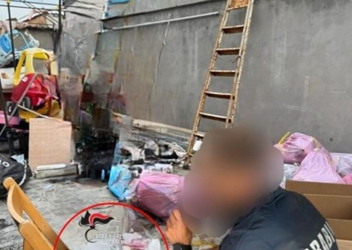 CATANIA: CARABINIERI ARRESTANO DUE UOMINI, TROVATI CON OLTRE 30 DOSI DI DROGA E 1.160 EURO - 