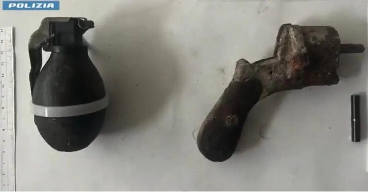 CATANIA, BOMBA A MANO E MUNIZIONI DELLA SECONDA GUERRA MONDIALE TROVATI IN UNA GROTTA NEL QUARTIERE SAN GIOVANNI GALERMO - 