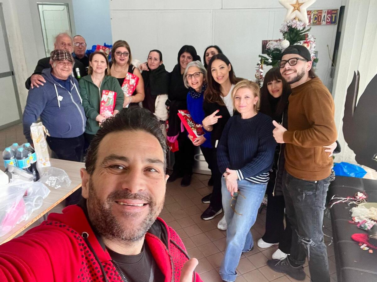 A PATERNÒ, UN NATALE DI SOLIDARIETÀ: CENA DELLA VIGILIA E PRANZO PER I PIÙ BISOGNOSI - 