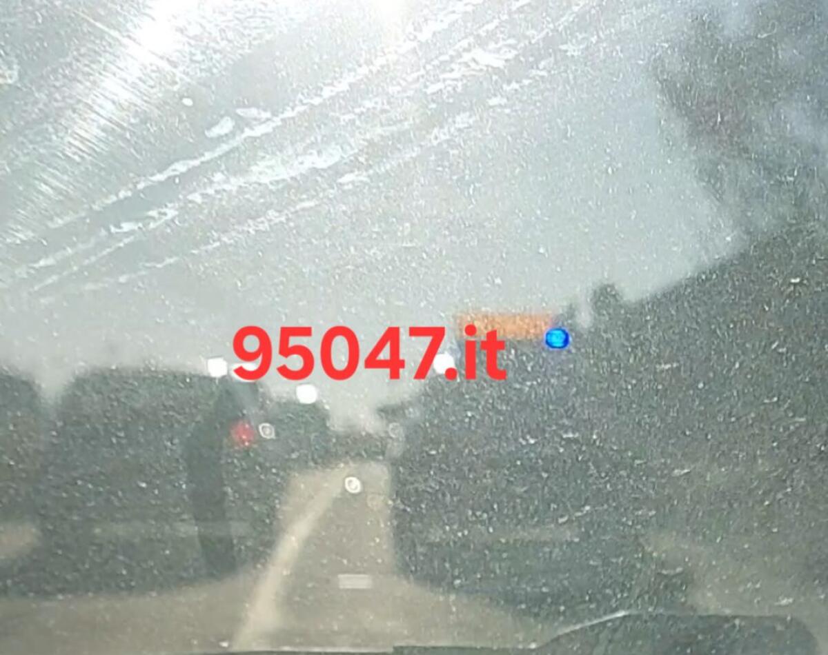 BELPASSO, INCIDENTE SULLA SP 56I: AUTO SI RIBALTA, CONDUCENTE FERITA - 