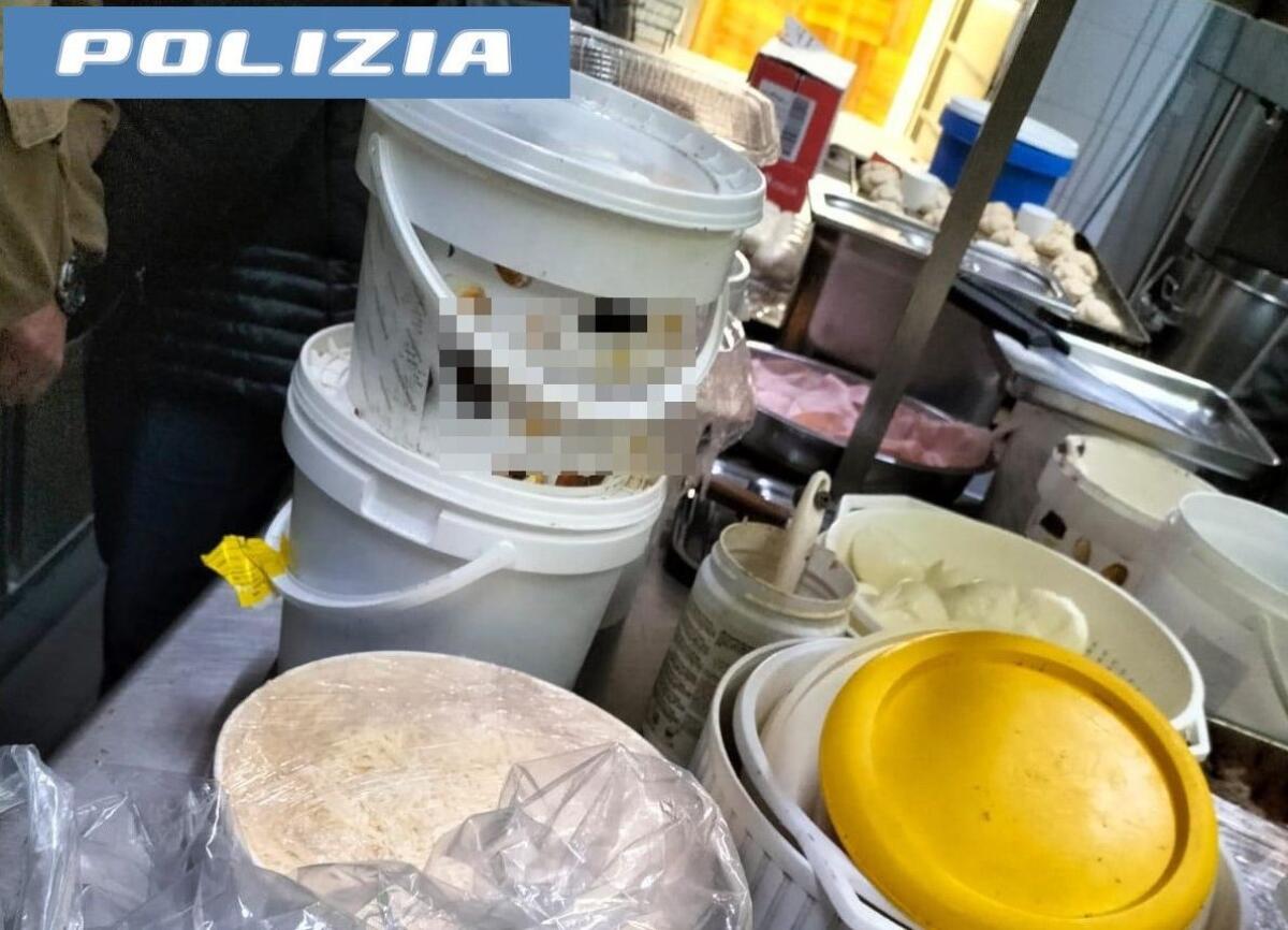 CATANIA. CONTROLLI IN UNA GASTRONOMIA,ALIMENTI MISCHIATI E IN CATTIVO STATO DI CONSERVAZIONE. SANZIONI PER QUASI 10 MILA EURO - 