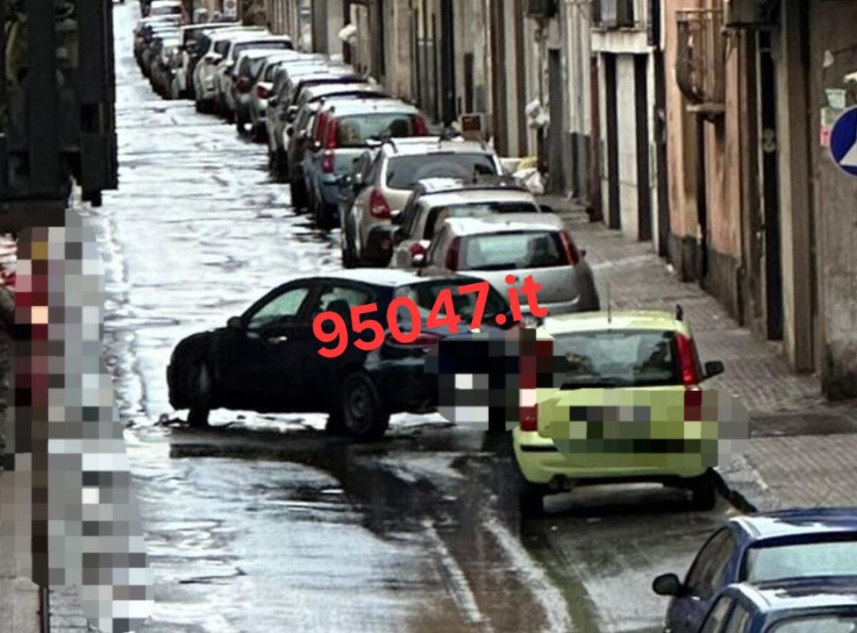 ENNESIMO INCIDENTE A PATERNÒ: DISAGI ALLA CIRCOLAZIONE, MA NESSUN FERITO - 