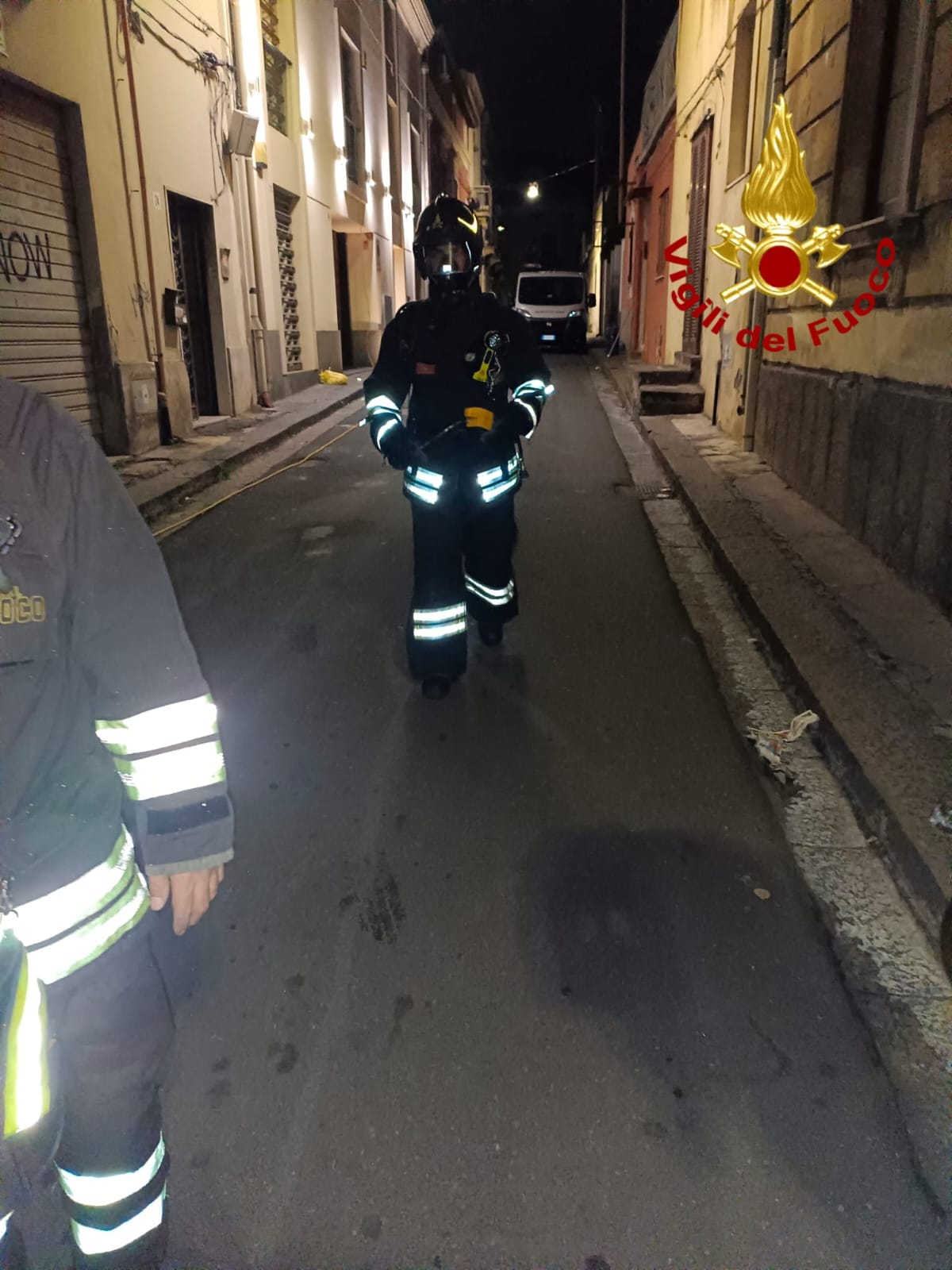 INTERVENTO DEI VIGILI DEL FUOCO A CATANIA: EVITATA TRAGEDIA PER FUGA DI GAS