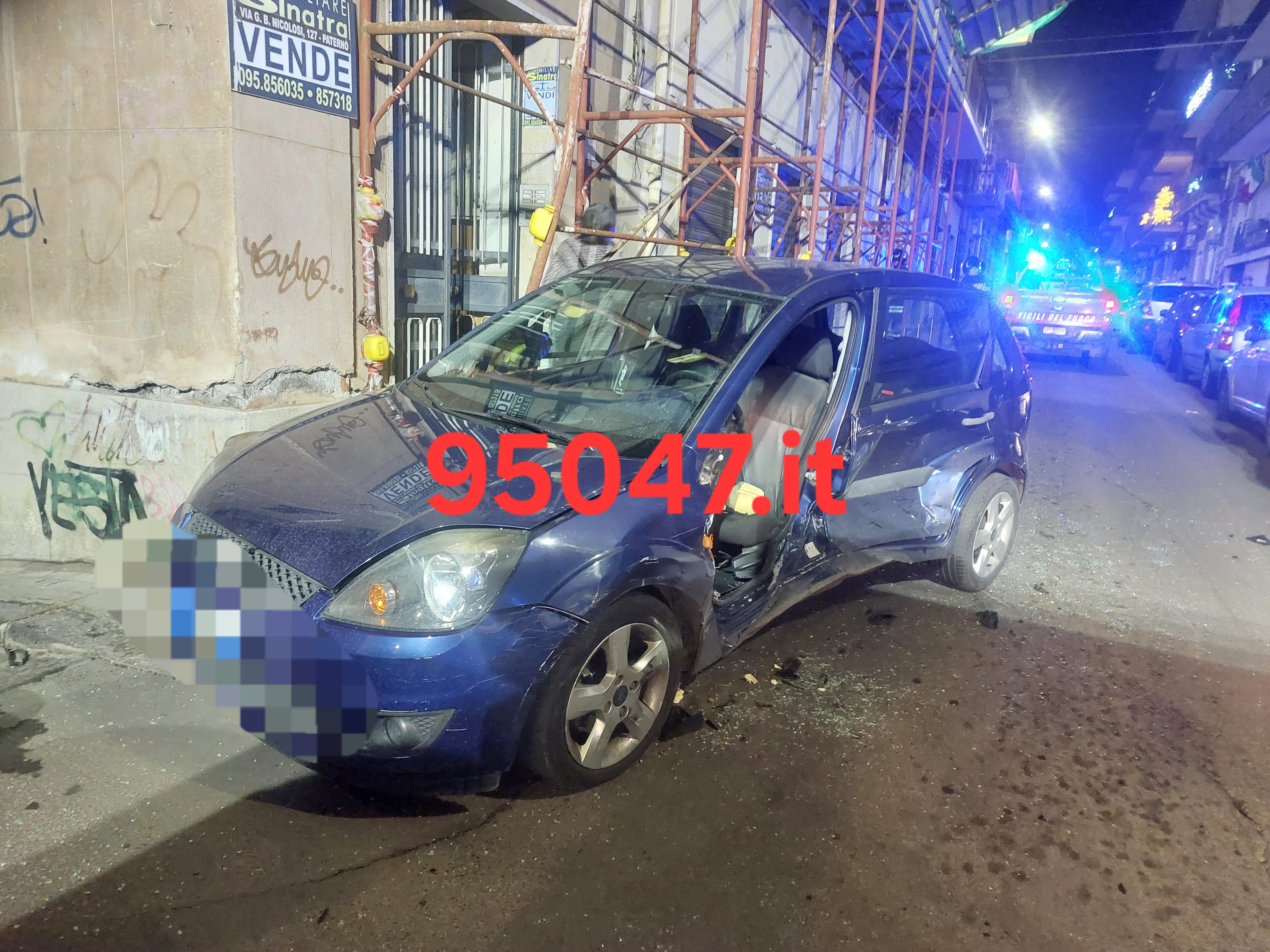 INCIDENTE A PATERNÒ: SCONTRO TRA DUE AUTO, UNA FUGGE DOPO L'IMPATTO,  UN FERITO