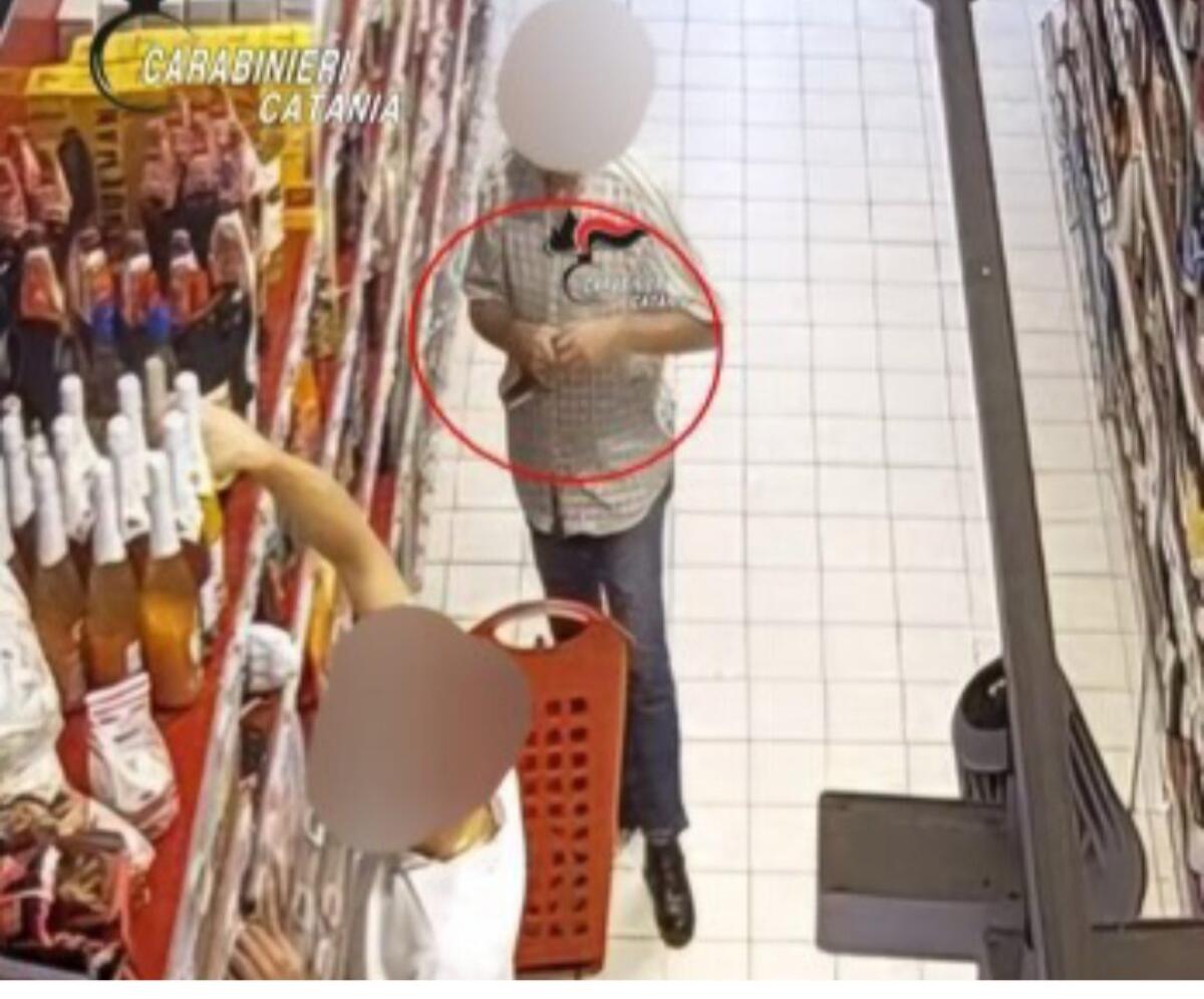 RUBAVANO ALCOLICI DAGLI SCAFFALI DI PATERNÒ, BIANCAVILLA E MISTERBIANCO: ARRESTATI DUE UOMINI - 