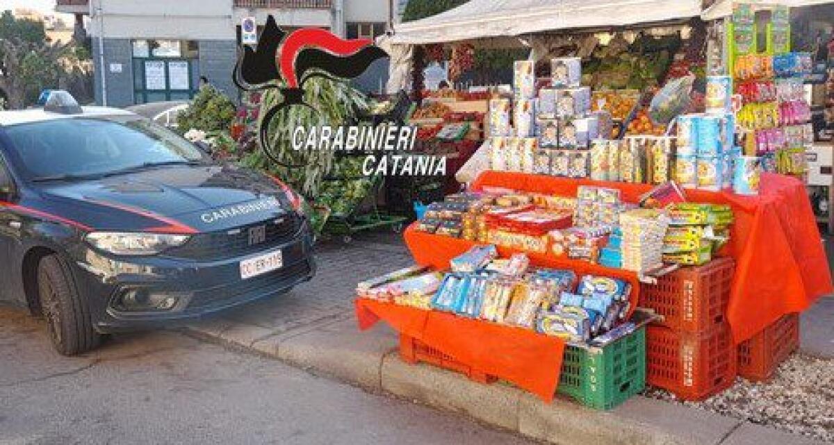 PEDARA, BANCARELLA ABUSIVA DI FUOCHI D’ARTIFICIO: SEQUESTRATI 25 CHILI, GIOVANE MULTATO - 