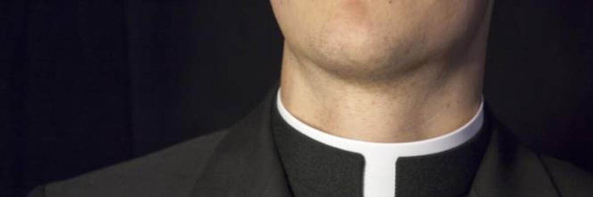 TORINO. CON I SOLDI DEI FEDELI IL PARROCO FACEVA AFFARI E REGALI ALLA PERPETUA, A PROCESSO DON PAOLO BIANCIOTTO - 