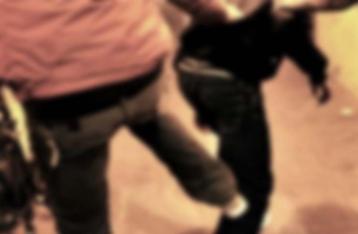 PATERNÒ, RISSA NEL POMERIGGIO  IN PIENO CENTRO - 