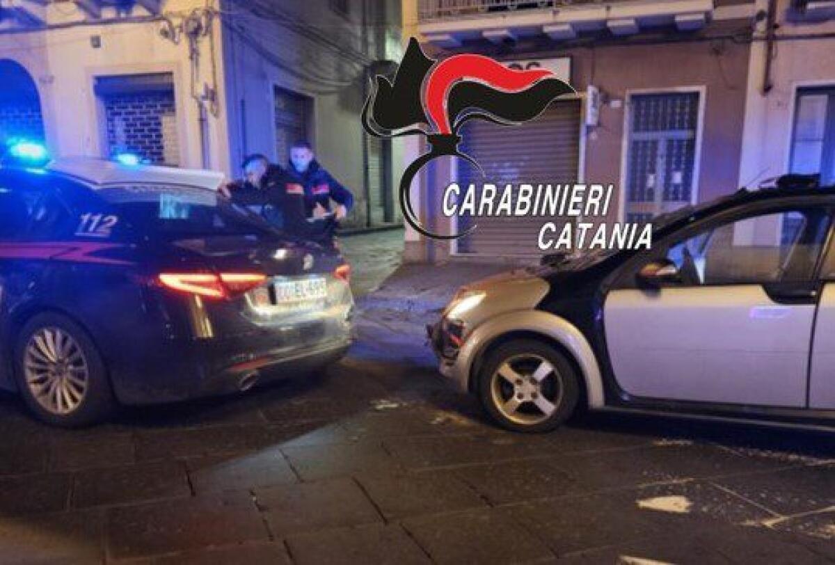 MASCALI: FUGGONO ALL'ALT SPERONANDO LA PATTUGLIA, INSEGUITI E FERMATI CON DROGA - 