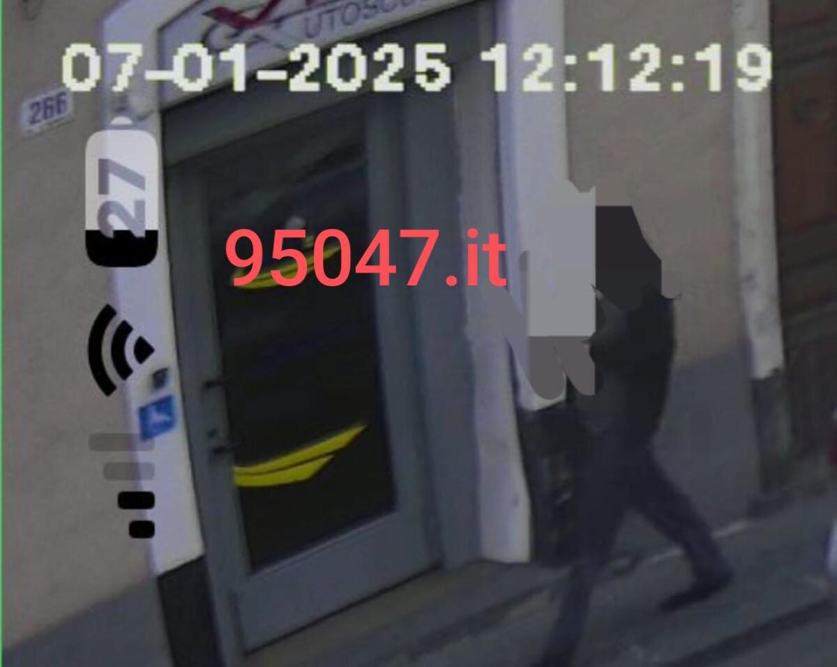 PATERNO’: ATTIMI DI PAURA PER UN UOMO ALTERATO IN GIRO CON UN BASTONE IN MANO - 