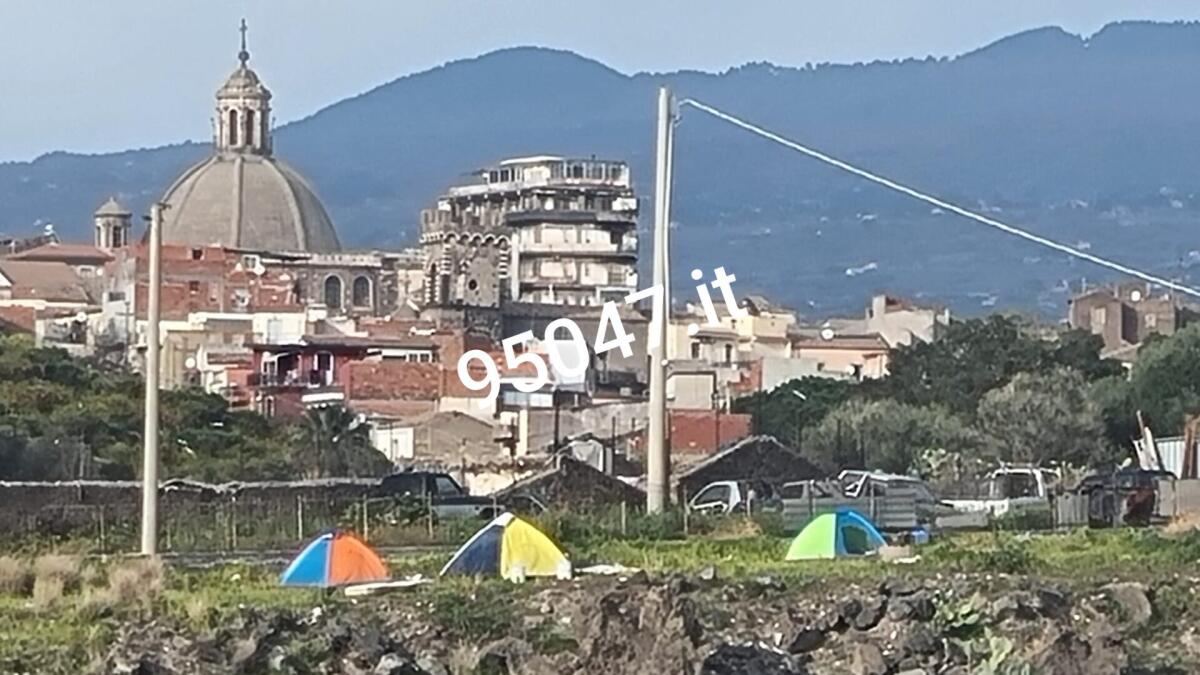 TENDE DORMITORIO E INSIECUREZZA A PATERNÒ: UNA LETTERA DI SEGNALAZIONE DI UNA RESIDENTE DELLA ZONA TRE FONTANE - 