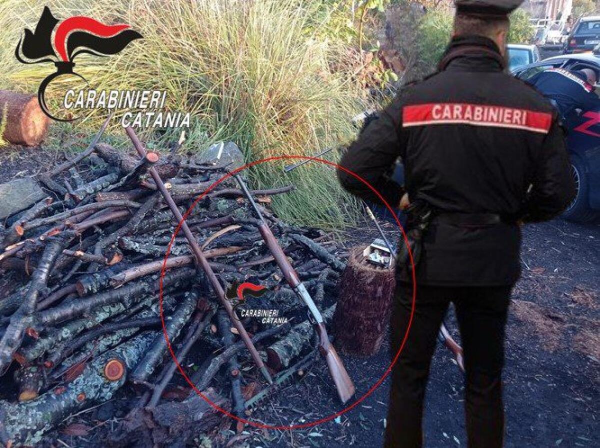 BRACCONIERI SORPRESI NEL PARCO DEI NEBRODI: SEQUESTRATE ARMI E SELVAGGINA, DENUNCIATI PADRE E FIGLIO - 