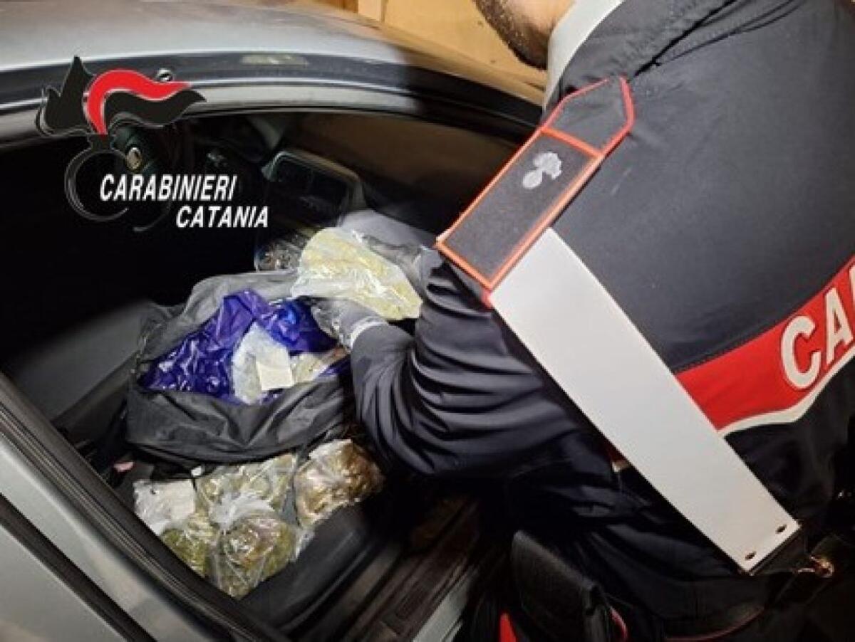 Catania, il 22enne usava un’auto a noleggio per il ritiro ‘self service’ della marijuana: arrestato - 
