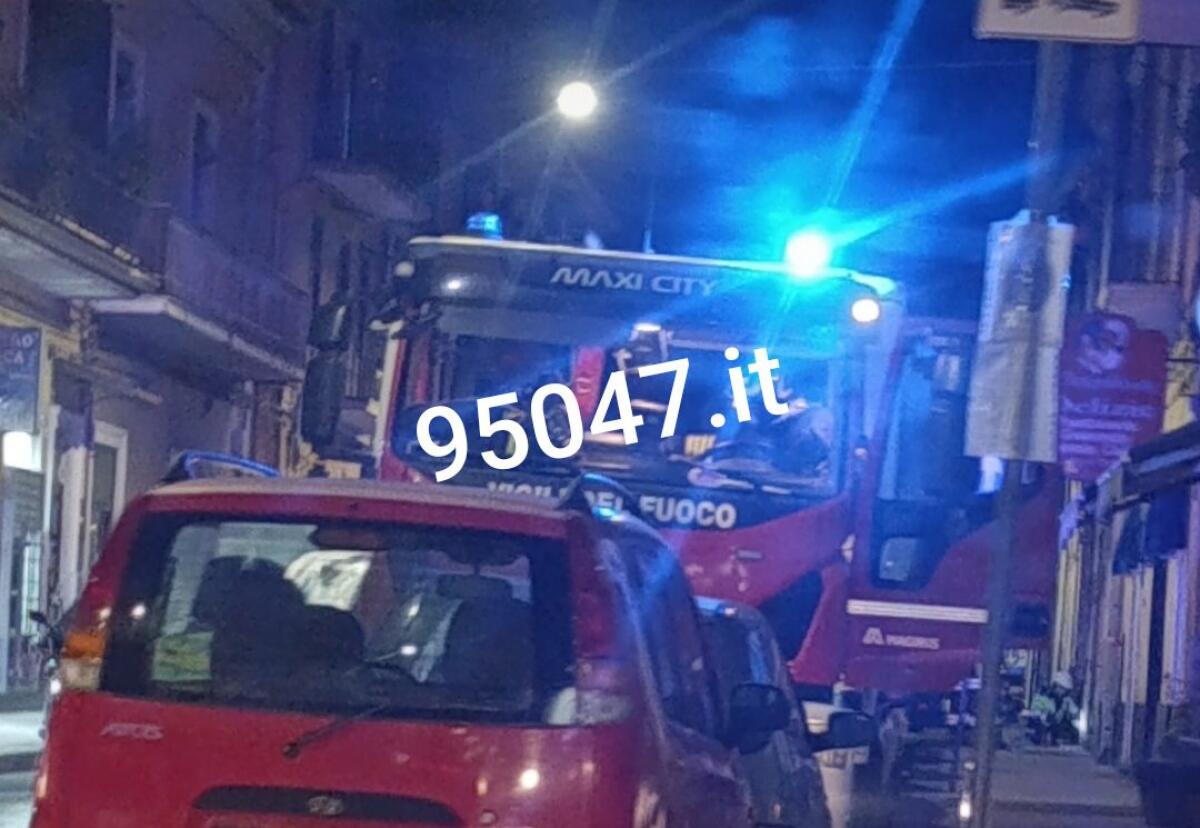 PATERNÒ, TERZO ALLARME GAS IN CITTÀ IN MENO DI 48 ORE: INTERVENTO IN CORSO IN VIA G.B. NICOLOSI - 