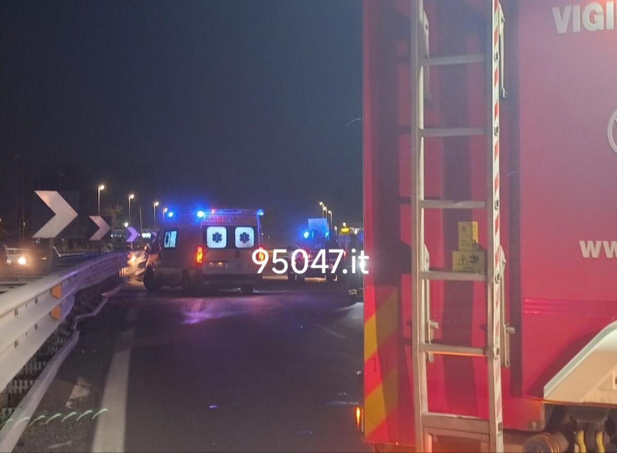 INCIDENTE SULLA SUPERSTRADA 121: TRA SVINCOLI PIANO TAVOLA E MISTERBIANCO, SOCCORSI SUL POSTO - 