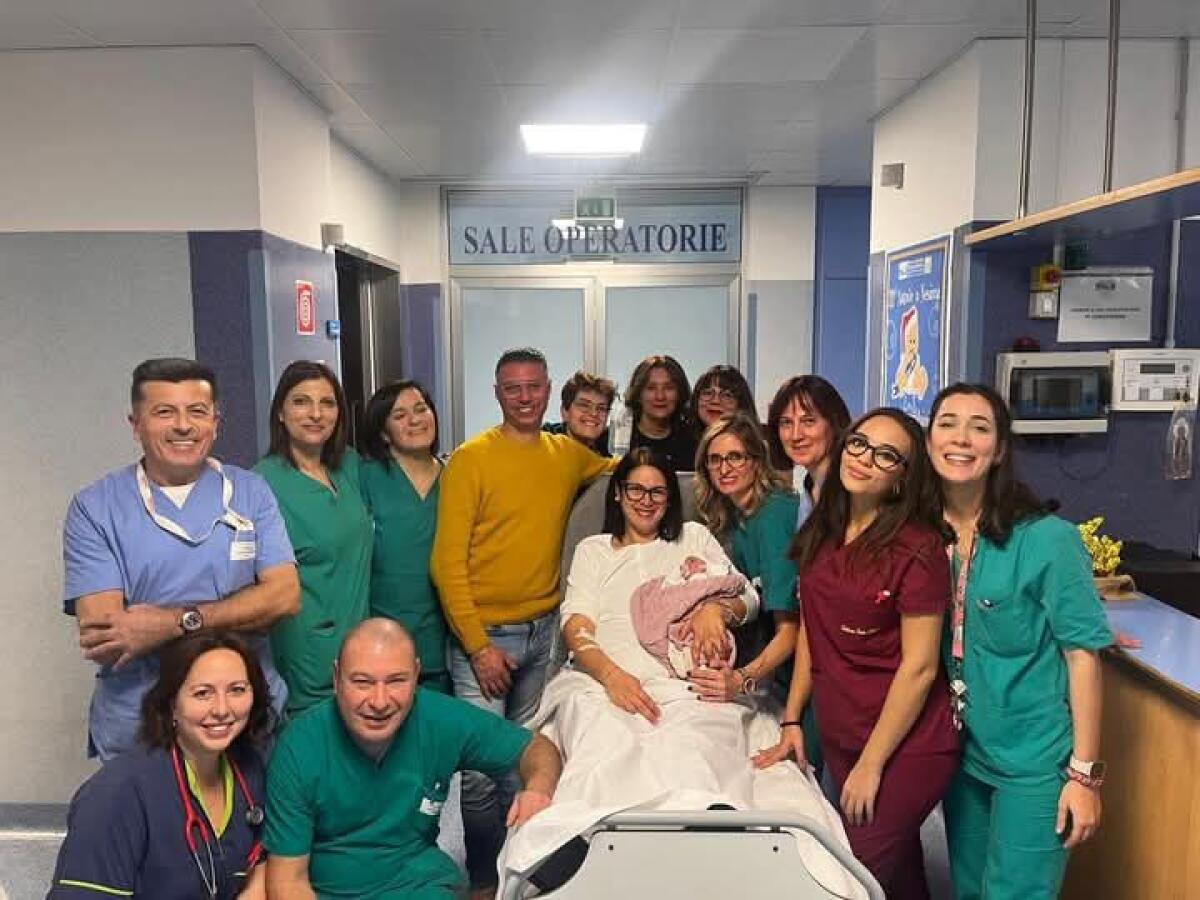 CAROLA, 3,3 KG DI GIOIA: PRIMA NATA DEL 2025 A CATANIA - 