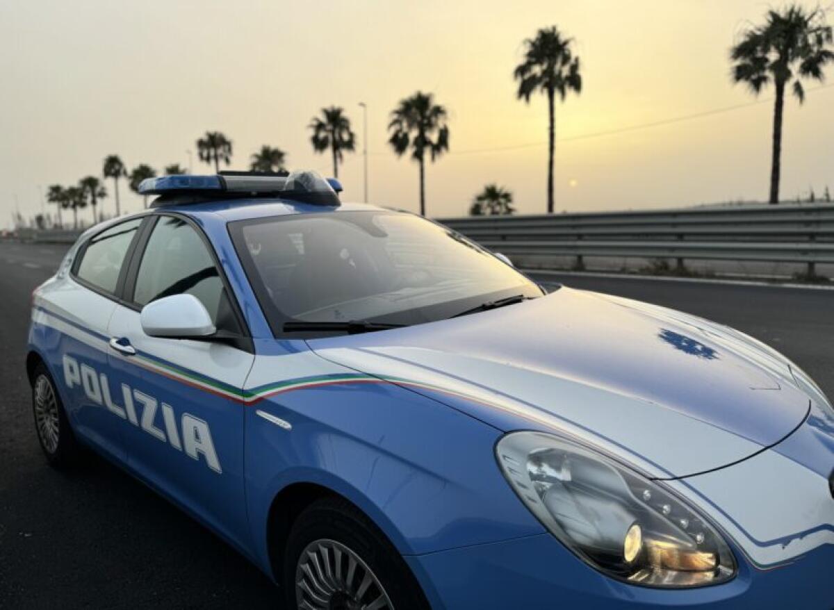 CATANIA, DIMENTICA LA FIGLIA DI 4 ANNI: DENUNCIATA. GUIDAVA SENZA PATENTE, AUTO NON ASSICURATA E SOTTOPOSTA A FERMO - 