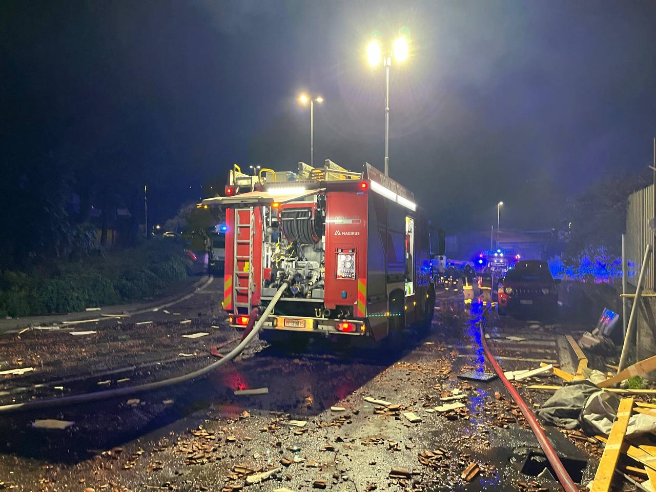 Esplosione e Crollo a Catania: 4 Feriti, di cui Uno in Codice Rosso. Tra loro Quattro Vigili del Fuoco. Disperso Ritrovato, si Era Allontanato