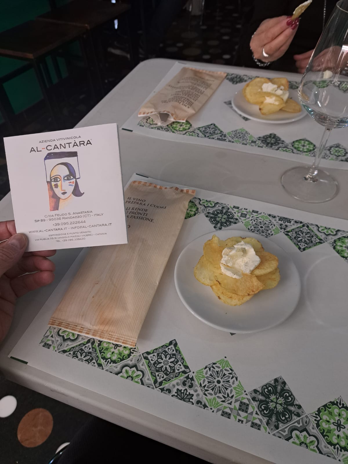 DOVE IL VINO INCONTRA LA POESIA: L'EVENTO INDELIBILE DI FIASKO A PATERNÒ