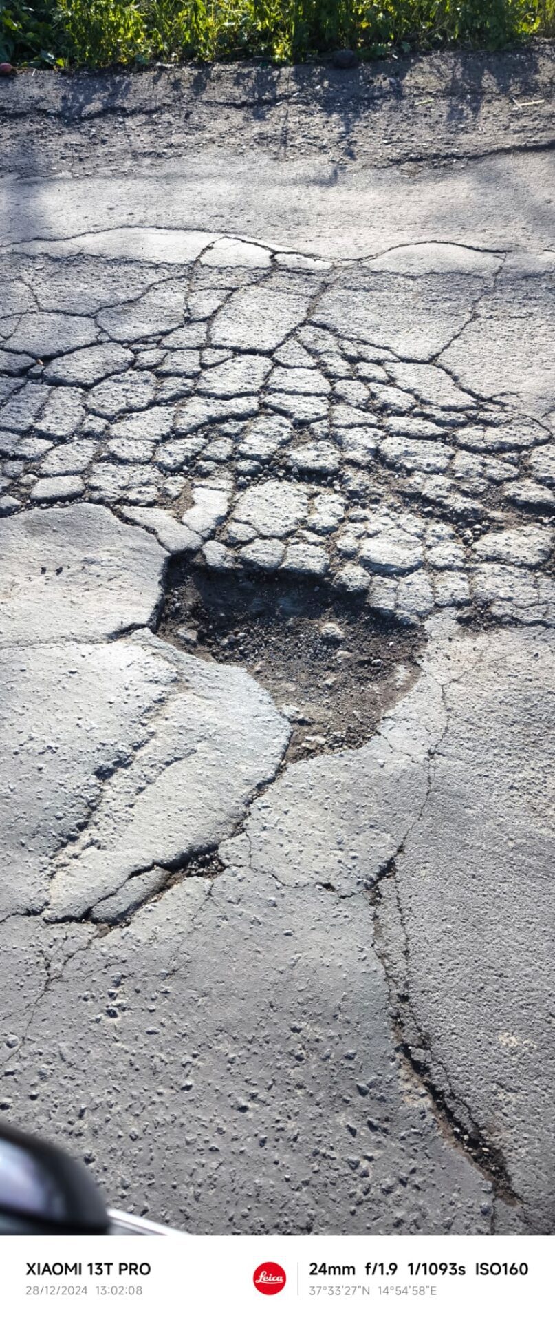 PATERNO'. STRADA COLABRODO, I RESIDENTI DI CONTRADA TRE CASE PROTESTANO