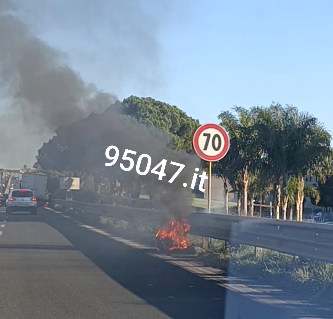 INCIDENTE INSOLITO SULLA 121: PNEUMATICO IN FIAMME, MEZZO PESANTE FERMO IN CARREGGIATA