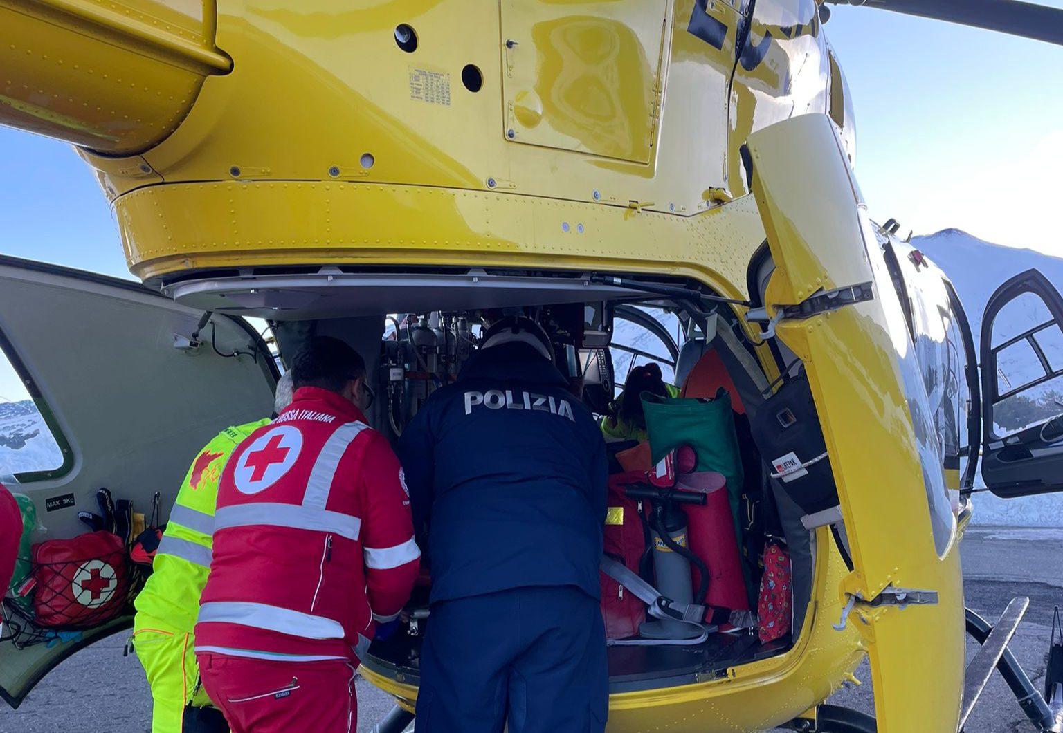 ETNA, INCIDENTE SULLE PISTE DA SCI: FERITO GRAVE SOCCORSO DALL’ELISOCCORSO