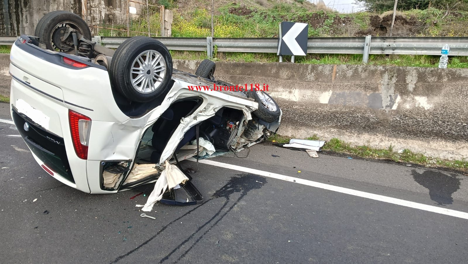 ADRANO: SCONTRO AUTO – CAMION SULLA SS284 FERITO 46ENNE DI RANDAZZO – LE FOTO