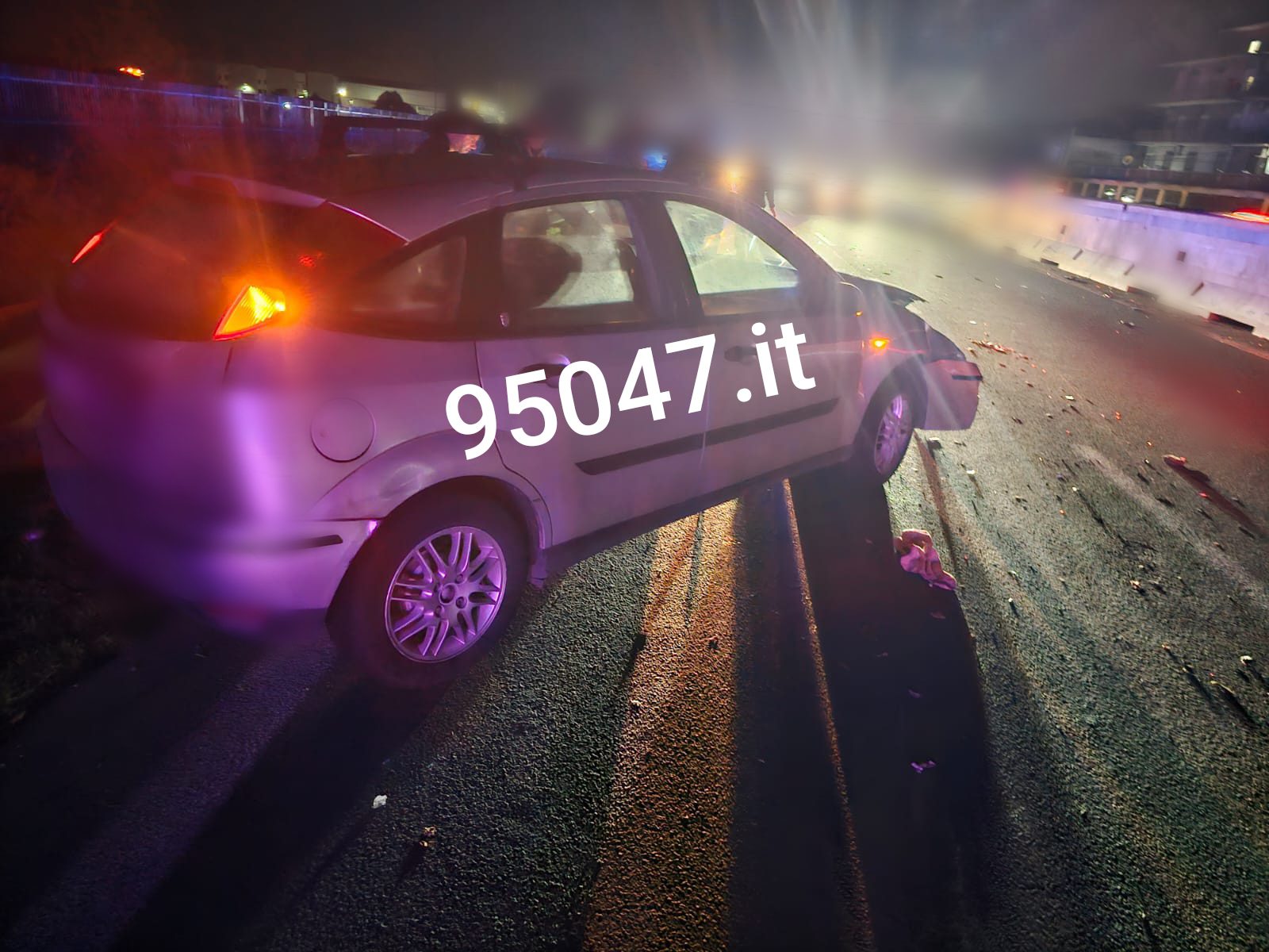 GRAVE INCIDENTE SULLA SS121: COINVOLTI PIÙ MEZZI, SOCCORSI SUL POSTO