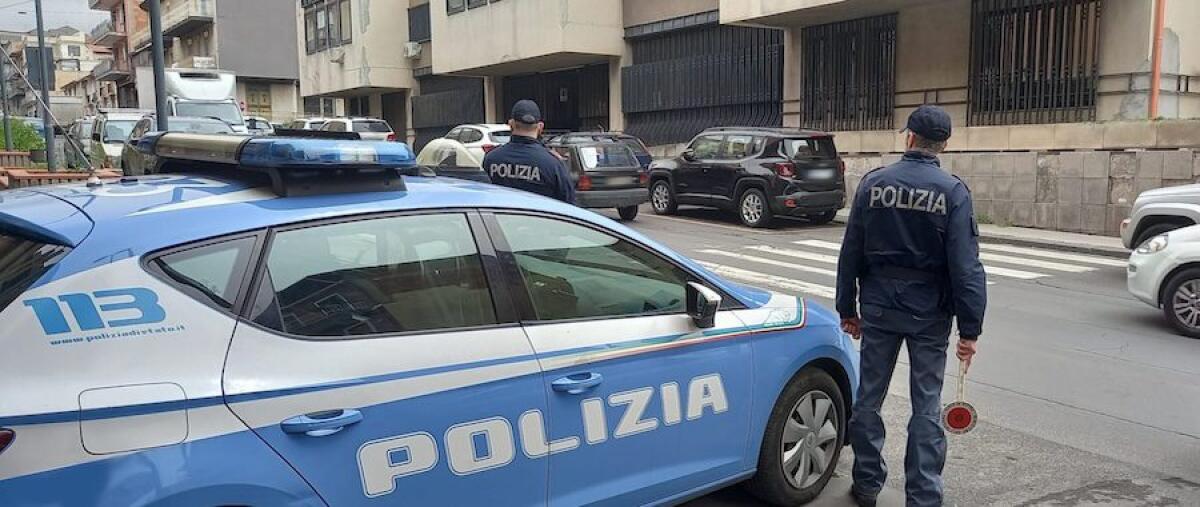 ADRANO, FERMATO IN STRADA CON MARIJUANA: 21ENNE NEI GUAI - 