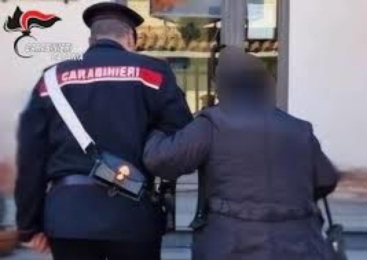 RANDAZZO. FINTO CARABINIERE TRUFFA UN’ANZIANA, MA VIENE FERMATO ANCORA IN CASA DELLA VITTIMA - 