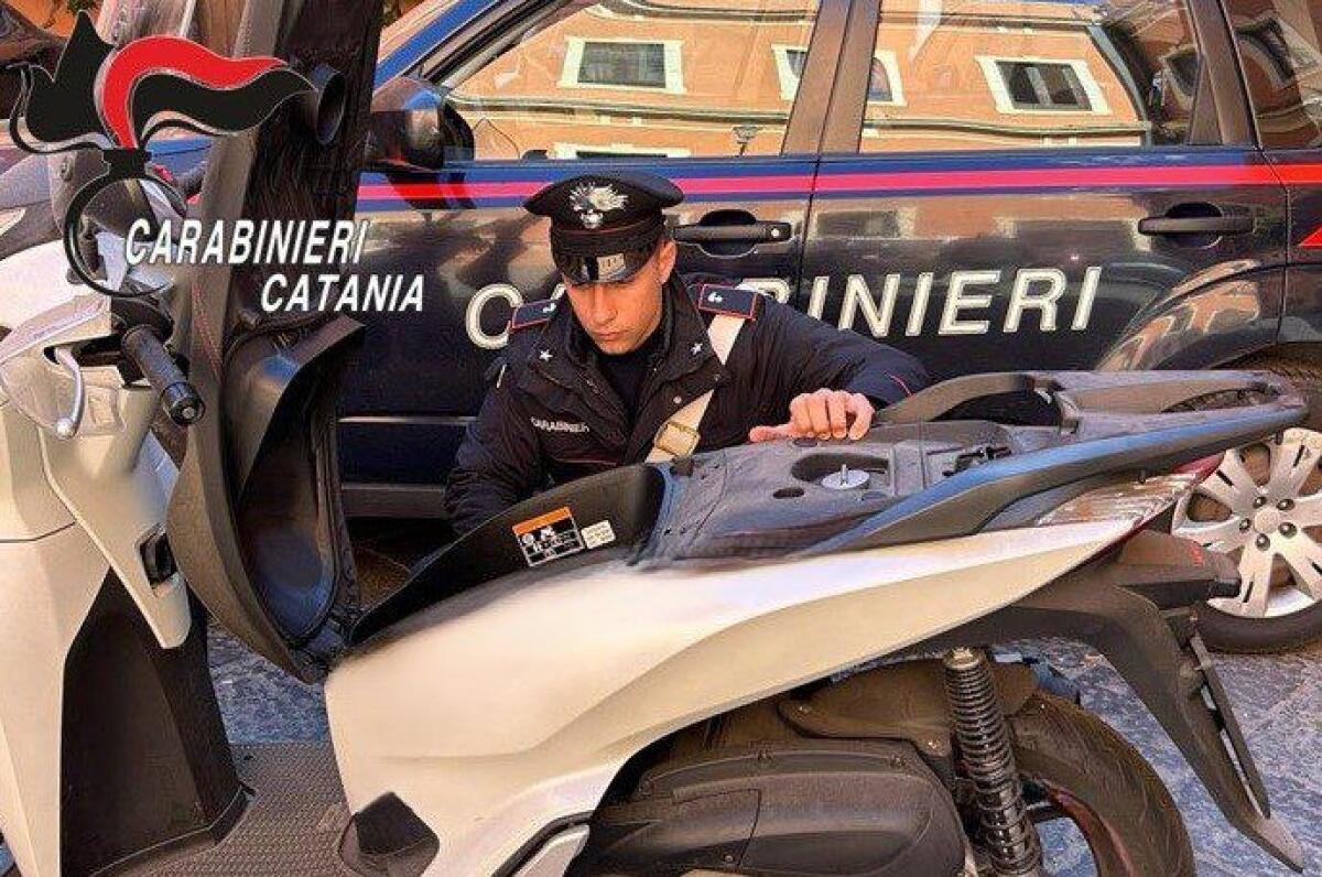 SAN GIOVANNI LA PUNTA, CADE DALLO SCOOTER… MA IL MEZZO ERA RUBATO: DENUNCIATO - 