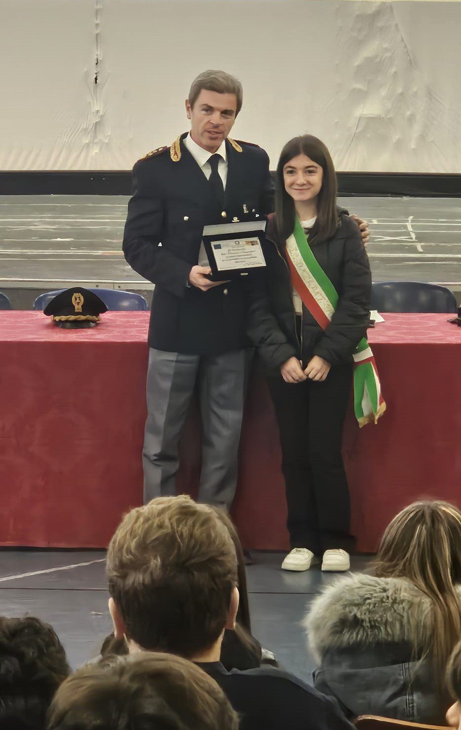 A LEZIONE DI LEGALITA’, LA POLIZIA DI STATO INCONTRA GLI STUDENTI DELL’IC “DON MILANI” DI PATERNO’