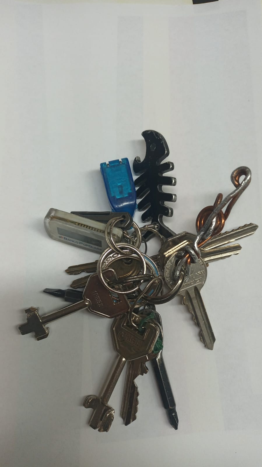 SOS OGGETTI SMARRITI: MAZZO DI CHIAVI RITROVATI IN VIALE VITTORIO EMANUELE ALTO