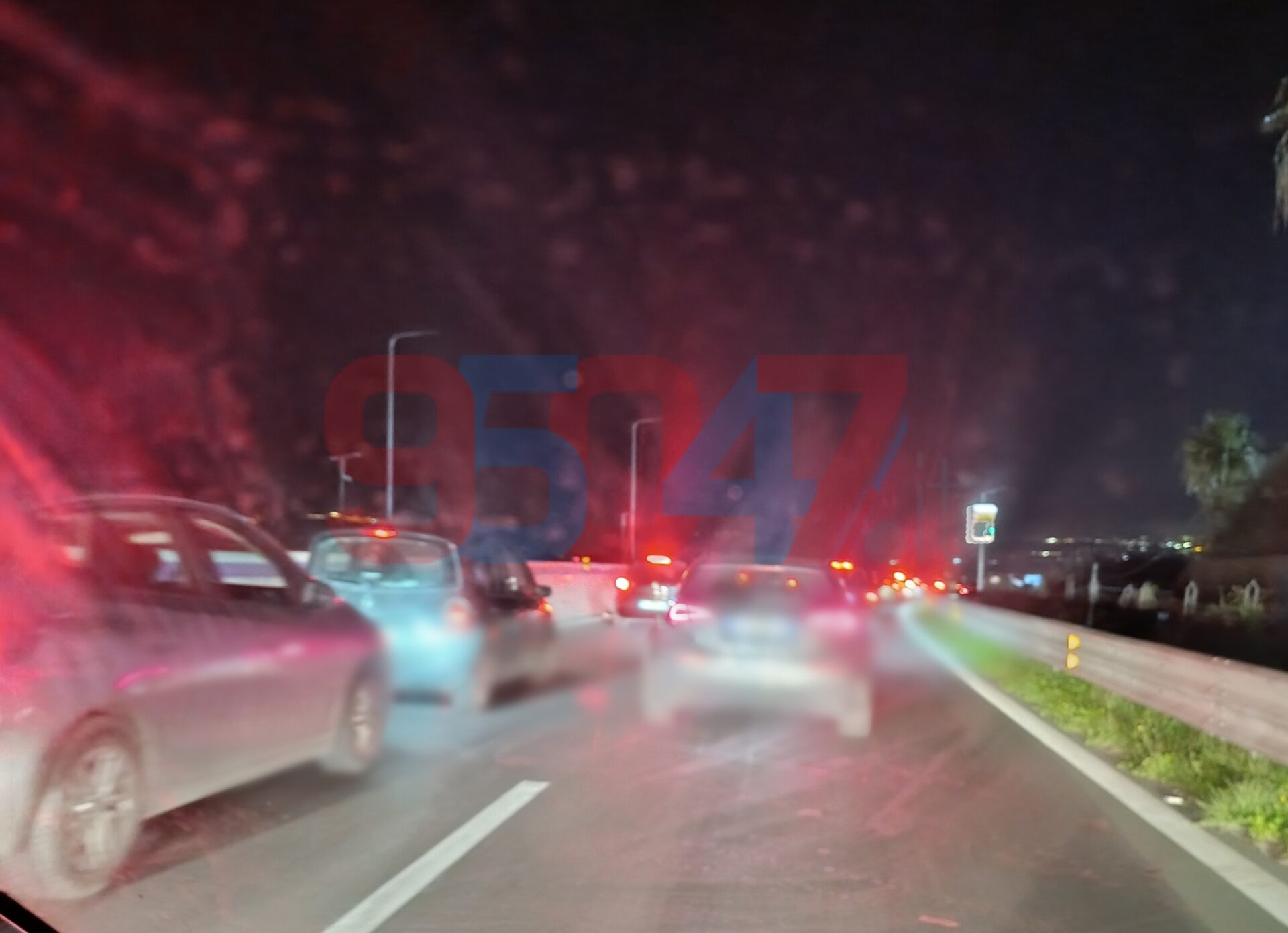 TAMPONAMENTO SULLA SS121 NEI PRESSI SVINCOLO PATERNÒ, SOCCORSI SUL POSTO E LUNGHE CODE