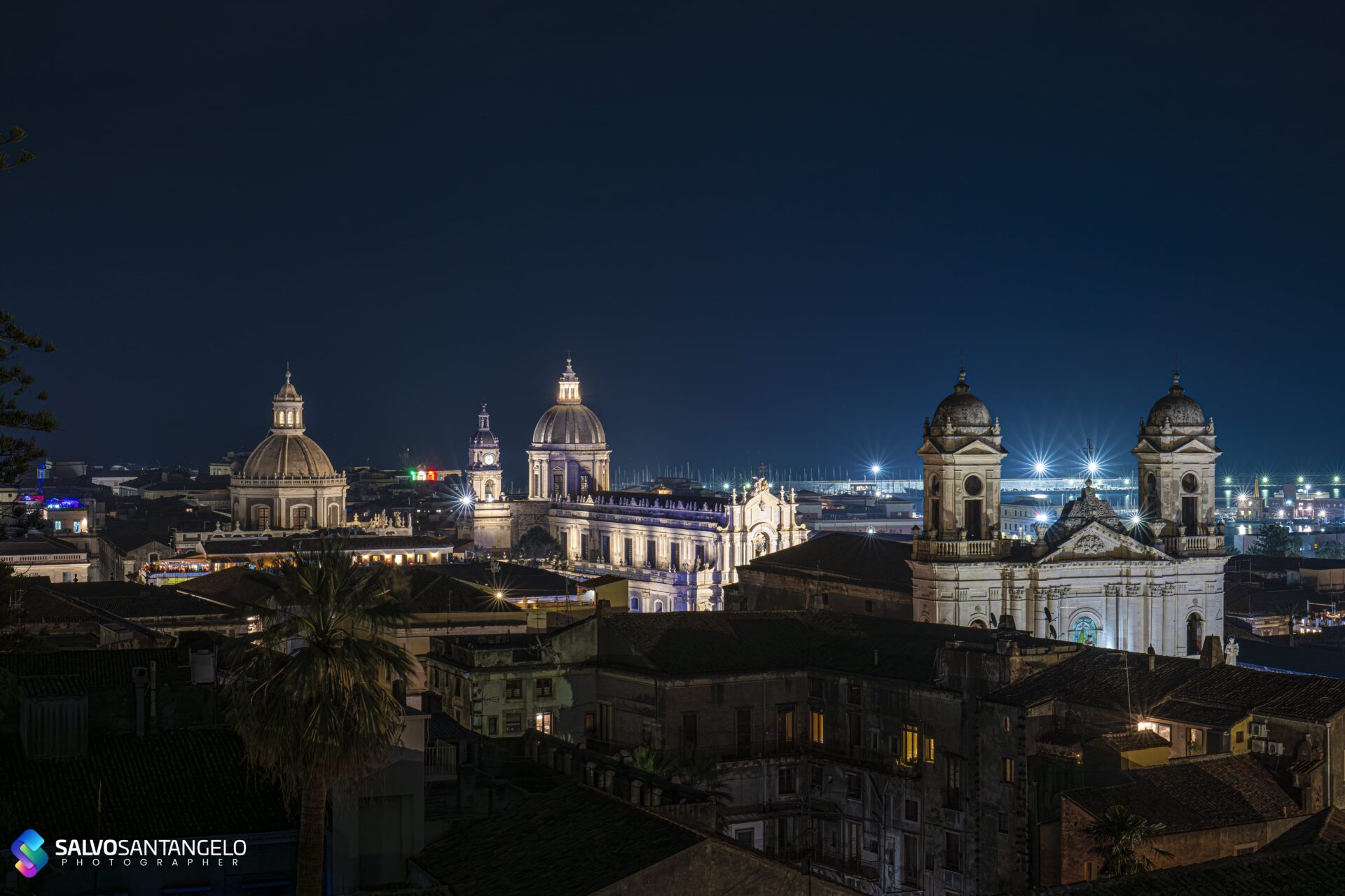 IL CIELO DI CATANIA SI ILLUMINA COI FUOCHI DEL 3 - LE FOTO DI SALVO SANTANGELO