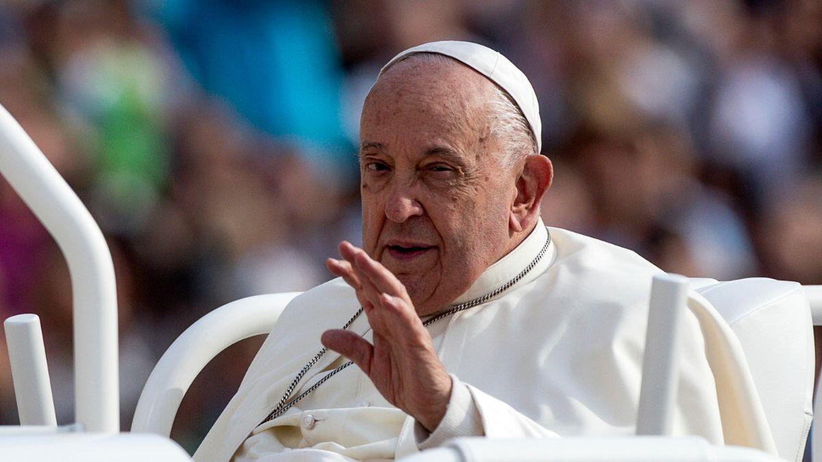 PAPA FRANCESCO STA MEGLIO E SARÀ DIMESSO DOMANI - 