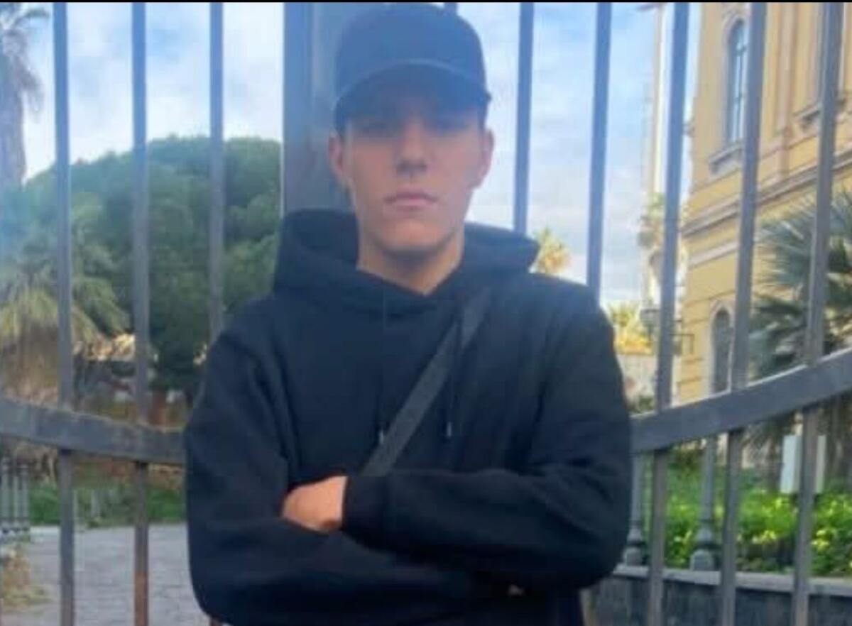 TRAGEDIA IERI SERA A BELPASSO: 16ENNE DI MOTTA SANT'ANASTASIA PRECIPITA DAL TETTO DI UN CENTRO COMMERCIALE E MUORE - 