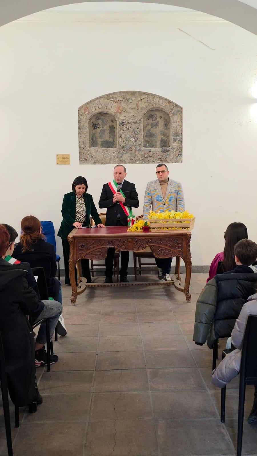 FESTA DELLA DONNA: A PATERNO’ INCONTRO CON I GIOVANI – IL PRESIDENTE TRIPOLI: “DAI RAGAZZI UN MESSAGGIO FORTE PER LA COMUNITÀ”