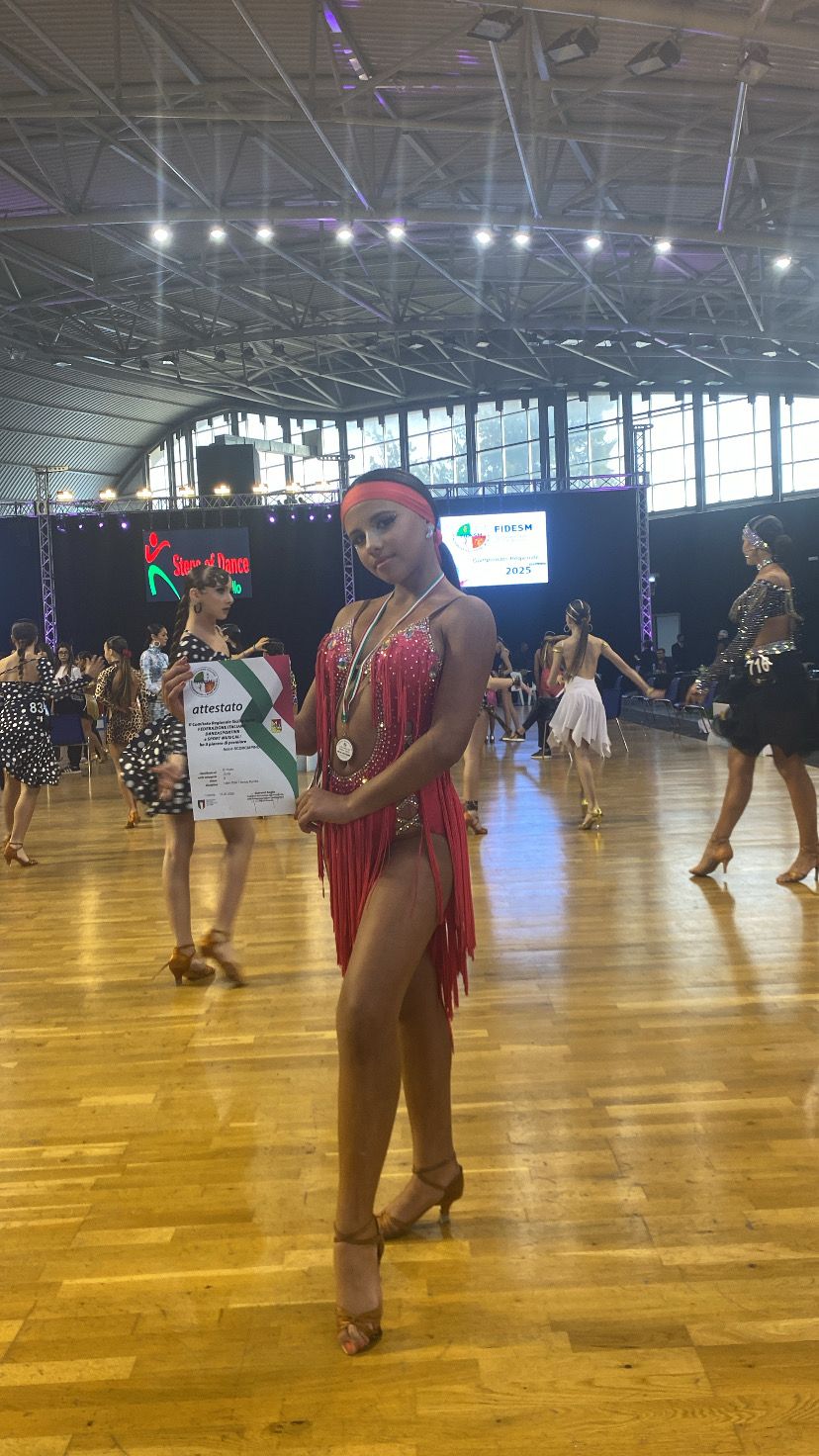 FUTURA STUDIO DI PATERNO': TRIONFO AI CAMPIONATI REGIONALI DI CATANIA NELLA DANZA LATINO-AMERICANA