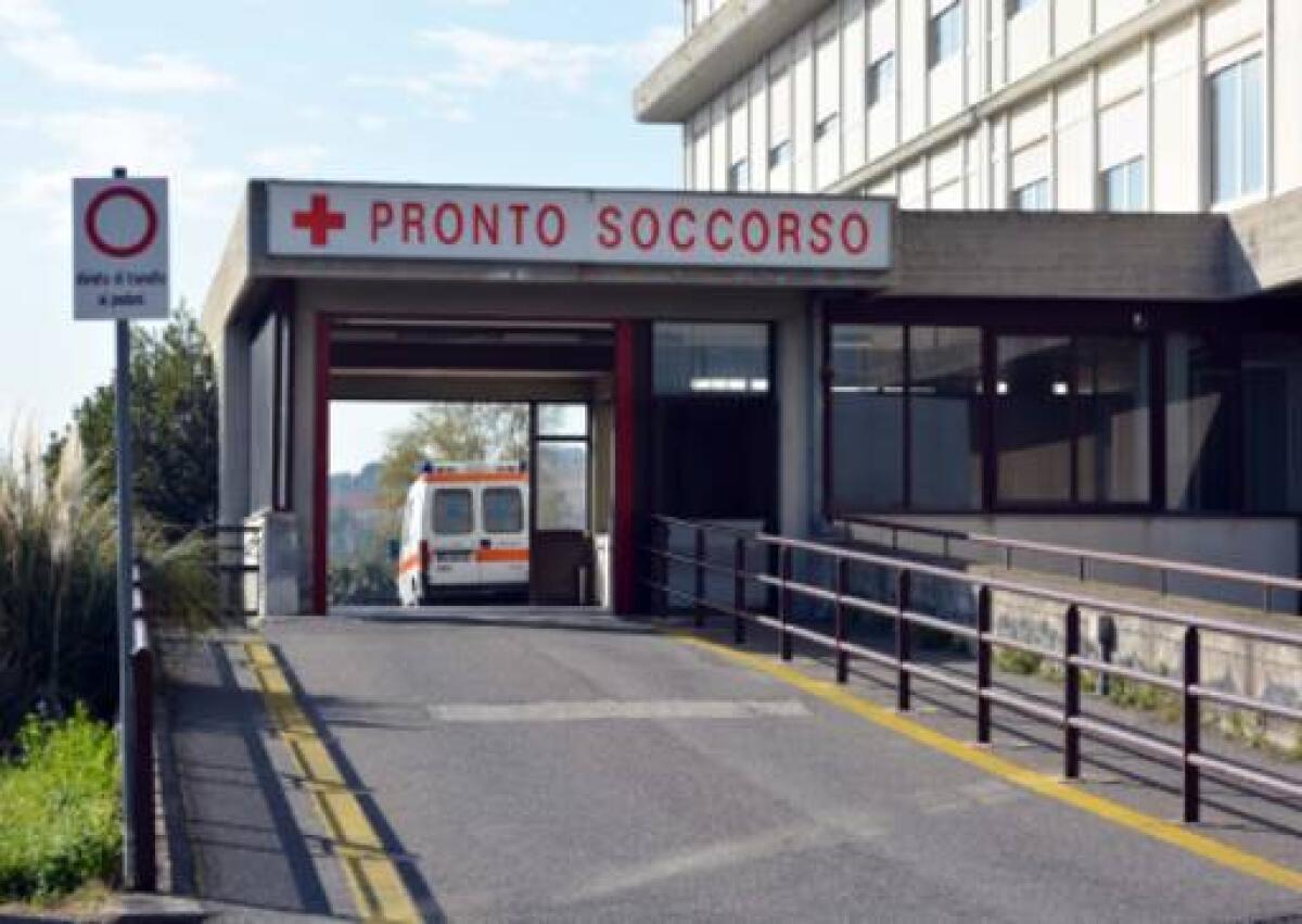 ACI CATENA. INGERISCE POLVERINA CONTENUTA NELLA SORPRESA DI UN UOVO DI PASQUA: BAMBINO FINISCE IN OSPEDALE, ORA STA BENE - 