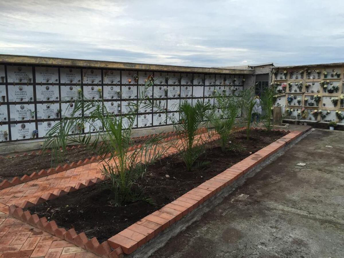 PAURA E DISAGIO AL CIMITERO MONUMENTALE DI PATERNÒ: LA SEGNALAZIONE DI UNA LETTRICE - 