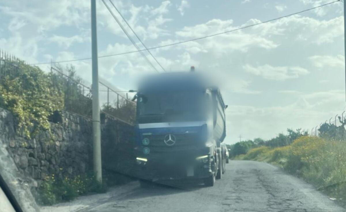 REVOCA DELLA VECCHIA ORDINANZA: NUOVA REGOLAMENTAZIONE SULLA S.P. 57 TRA RAGALNA E PATERNÒ, CON DIVIETI E LIMITI DI VELOCITÀ - 