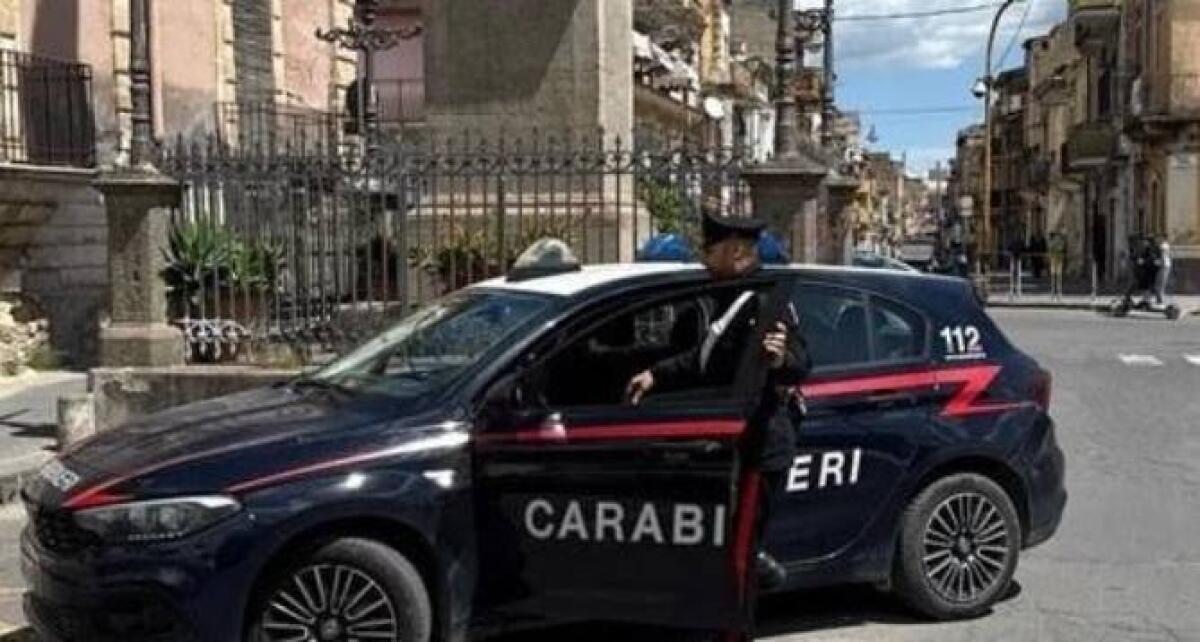 VIOLENTA LITE TRA NORDAFRICANI A SCORDIA: 37ENNE FERISCE A COLTELLATE UN UOMO, FERMATO DAI CARABINIERI - 